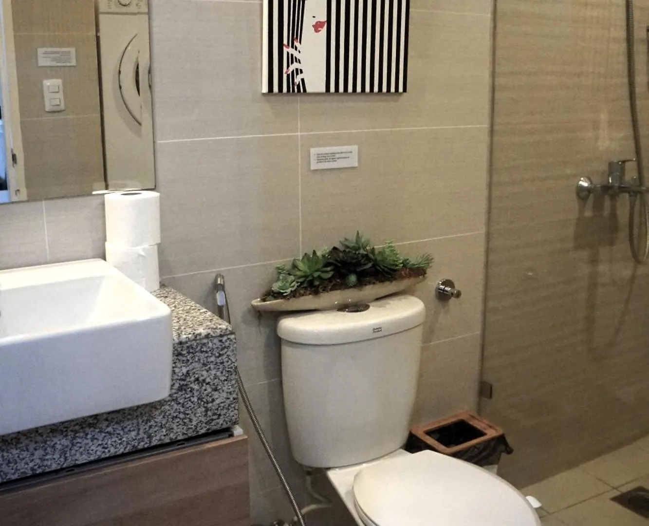 Mckinley Hills Bgc Taguig City Condo Manila 0*,